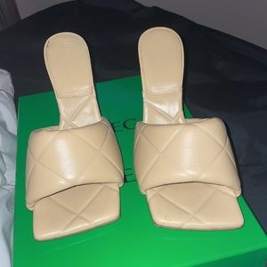 Bottega Veneta size 39 CANE SUGAR